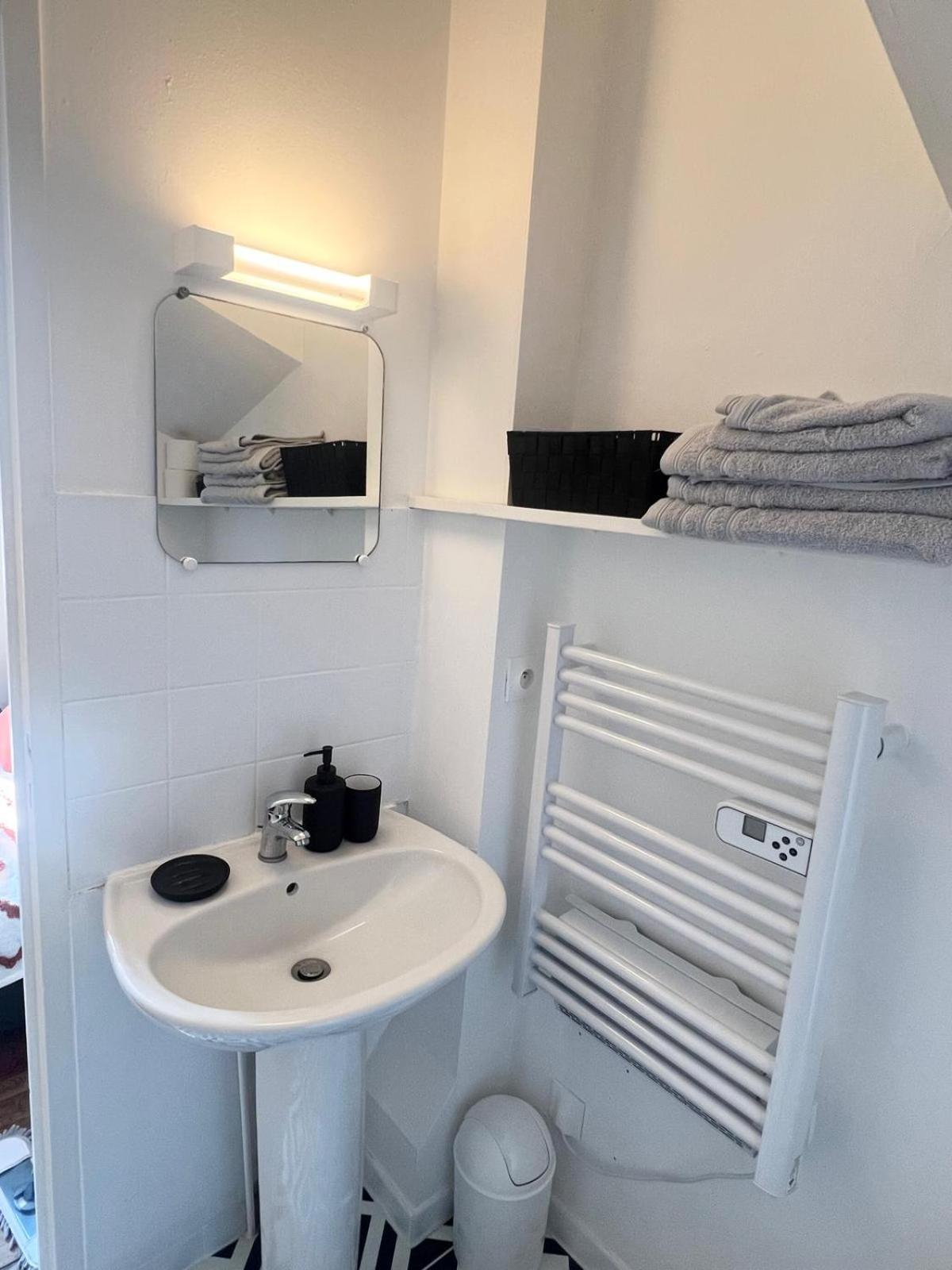 Charmant Studio A Poitiers Exteriör bild